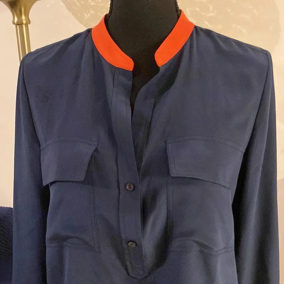 Vince silk blouse size 2 - Picture 2 of 6